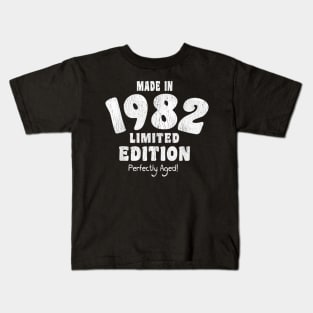 37th Birthday Gift Distressed Text 1982 Kids T-Shirt